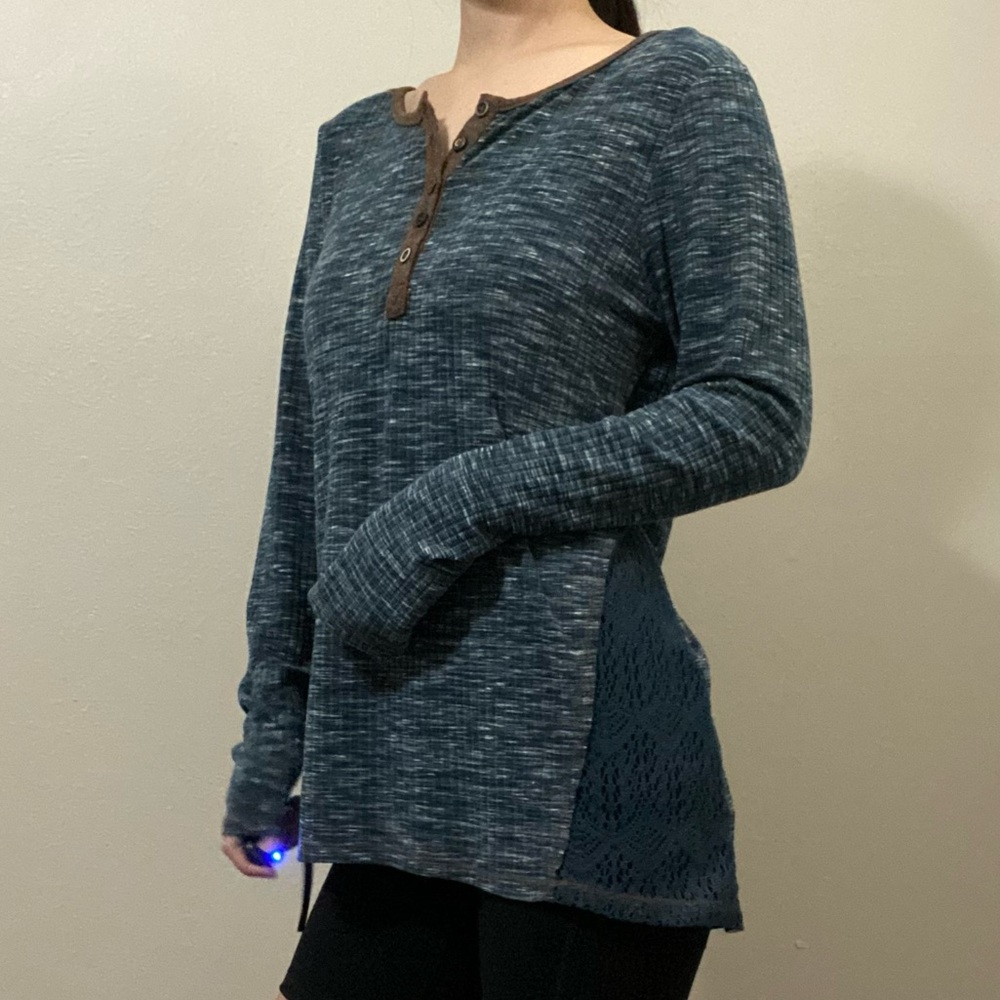Hem & Thread long sleeve tee with lace